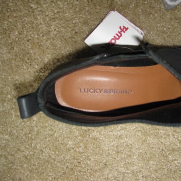 Lucky Brand Faydren NWT Black Leather booties w/ side zip size 6.5 w/ stitching - Picture 5 of 10